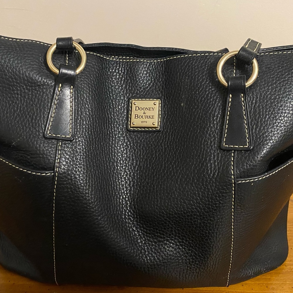 Black Dooney and Burke bag